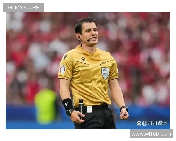 爱踢足球的十八号球星展现激情风采 力量与技术的完美融合